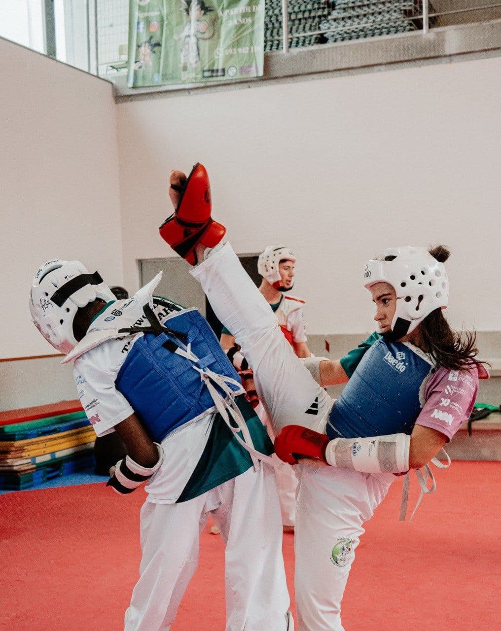 Clases de taekwondo para niños, jóvenes y adultos en Taekanart